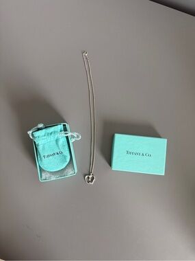Tiffany & Co. Elsa Peretti Open Apple pendant necklace